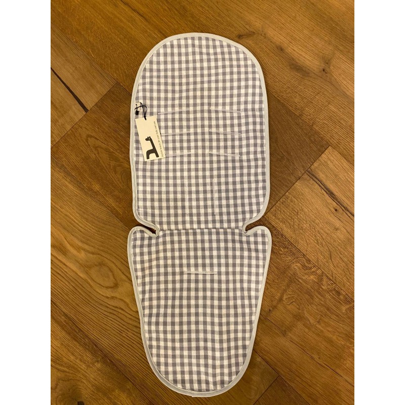 Colchoneta para silla Joolz HUB+ Petra Humo La Giraffa Bianca e Colchoneta para silla Joolz HUB+ Petra Humo La Giraffa Bianca e