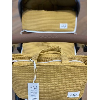 Bolsa MiniBag Only Gofre Mostaza La Giraffa Bianca e Blu Bolsa MiniBag Only Gofre Mostaza La Giraffa Bianca e Blu