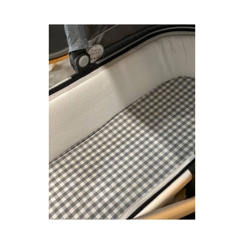 Bajera para colchón de capazo y minicuna Petra negro Bajera para colchón de capazo y minicuna Petra negro