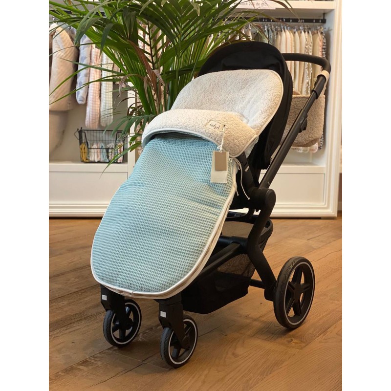 Saco Buga Only Gofre Mint interior borreguito La Giraffa Bianca e Blu Saco Buga Only Gofre Mint interior borreguito La Giraffa Bianca e Blu