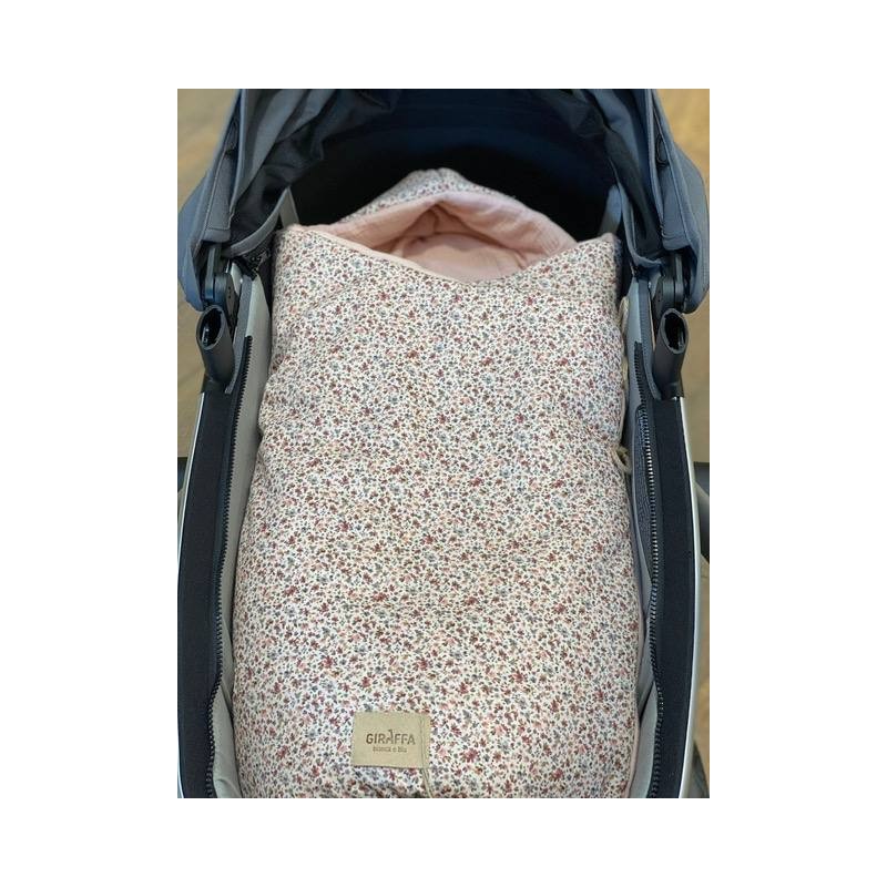 Saco para capazo con capucha Lily bambula rosa La Giraffa Bianca e Blu Saco para capazo con capucha Lily bambula rosa La Giraffa Bianca e Blu
