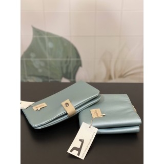 Portadocumentos Leo Ecopiel Menta La Giraffa Bianca e Blu