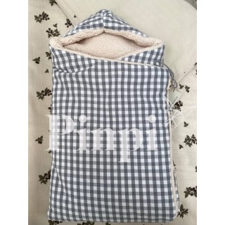 Saco para capazo con capucha borrego Petra Negro La Giraffa Bianca e Blu 123