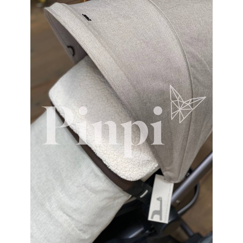 Saco para silla Tulip Lino Beige interior borreguito La Giraffa Bianca e Blu Saco para silla Tulip Lino Beige interior borreguito La Giraffa Bianca e Blu