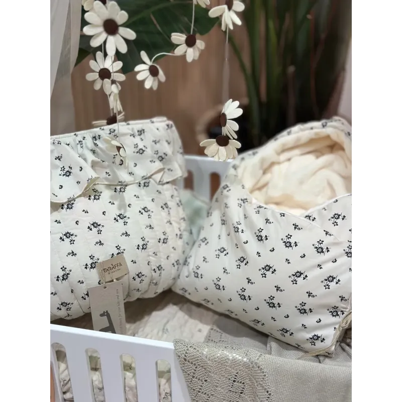 Saco capazo capucha Greta pelo crema Saco capazo capucha Greta pelo crema