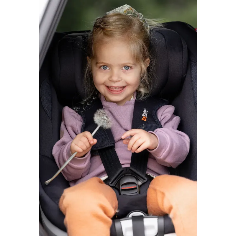 BeSafe Beyond Bundle (hasta los 6 años con base giratoria) Black Soft Breeze