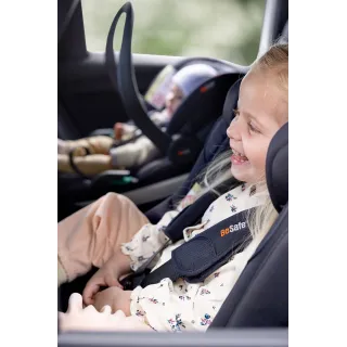 BeSafe Beyond Bundle (hasta los 6 años con base giratoria) Black Soft Breeze