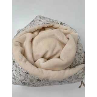 Saco capazo capucha Arthemisa pelo crema