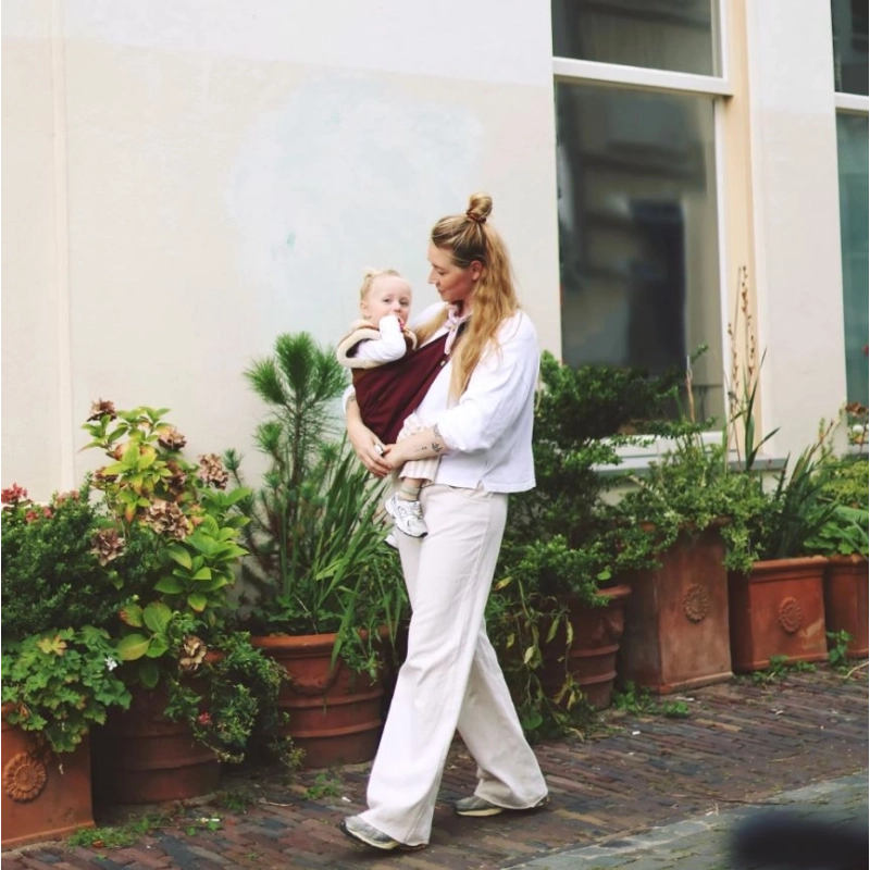 Portabebé Bandolera Wildride Main Merlot Portabebé Bandolera Wildride Main Merlot