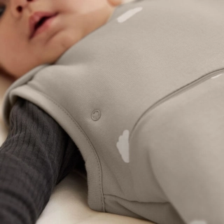 SnuzPouch Saco de dormir 0-6 meses TOG 2.5 Grey Cloud